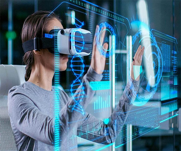 Read more about the article Understanding How Immersive Mixed Reality Will Power the Metaverse