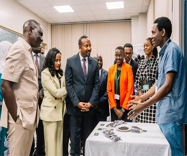 You are currently viewing Prime Minister Abiy Ahmed visited the youth artificial intelligence initiative in Kenya